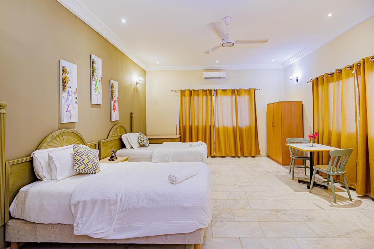 Ocean Villa Heights Brufut Luaran gambar