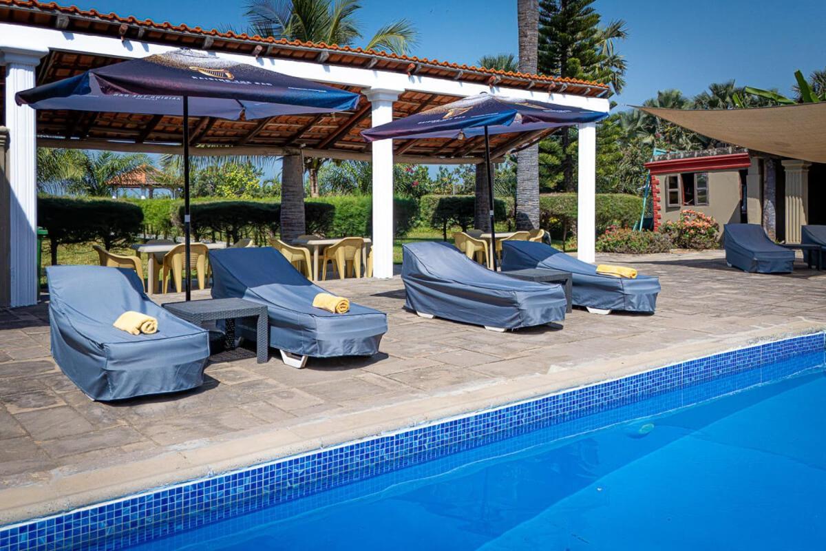 Ocean Villa Heights Brufut Luaran gambar
