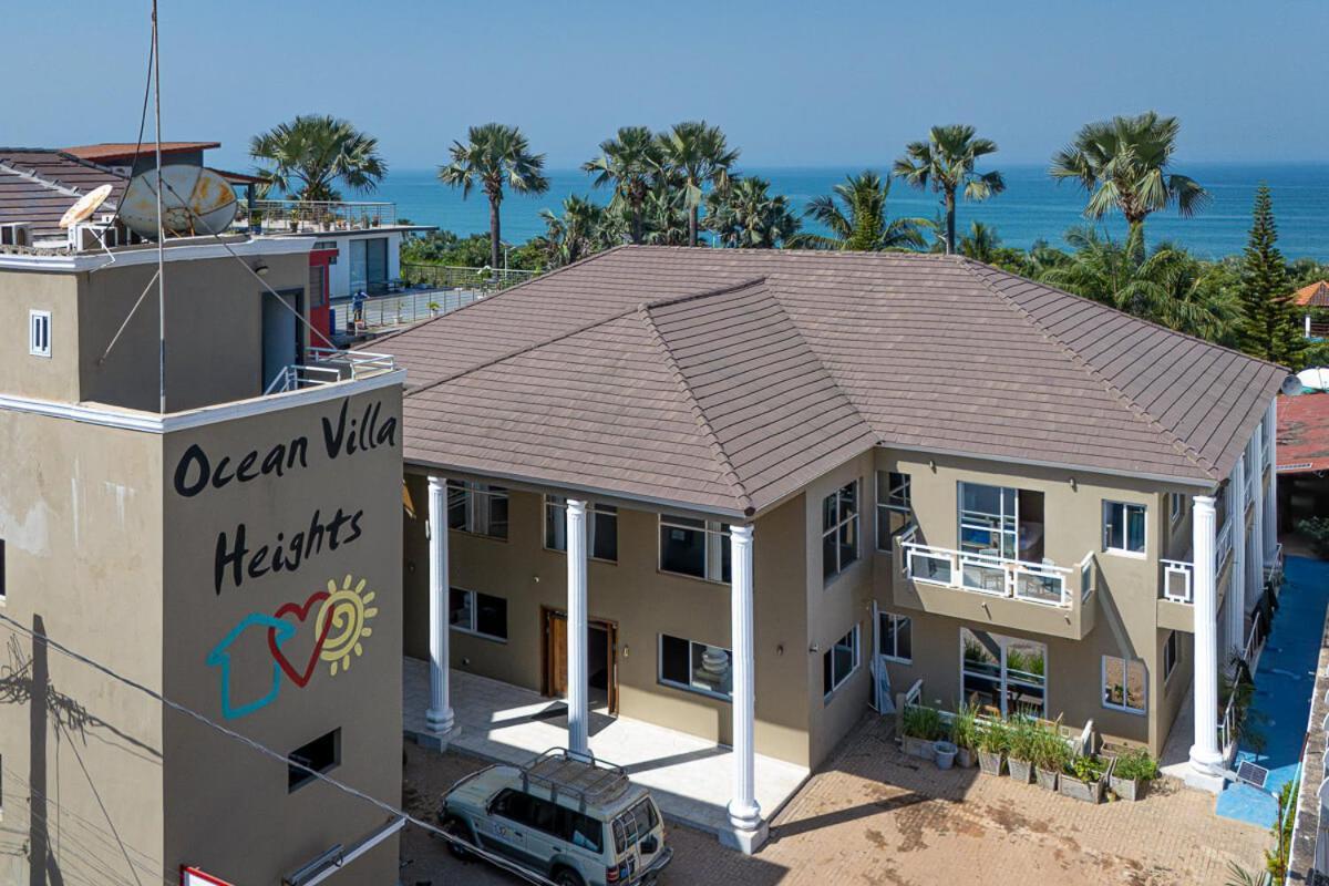 Ocean Villa Heights Brufut Luaran gambar