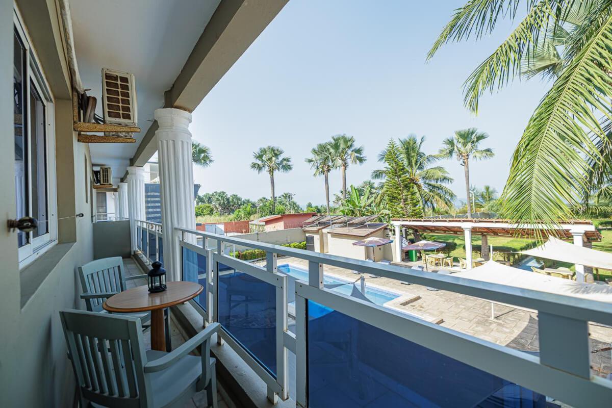 Ocean Villa Heights Brufut Luaran gambar