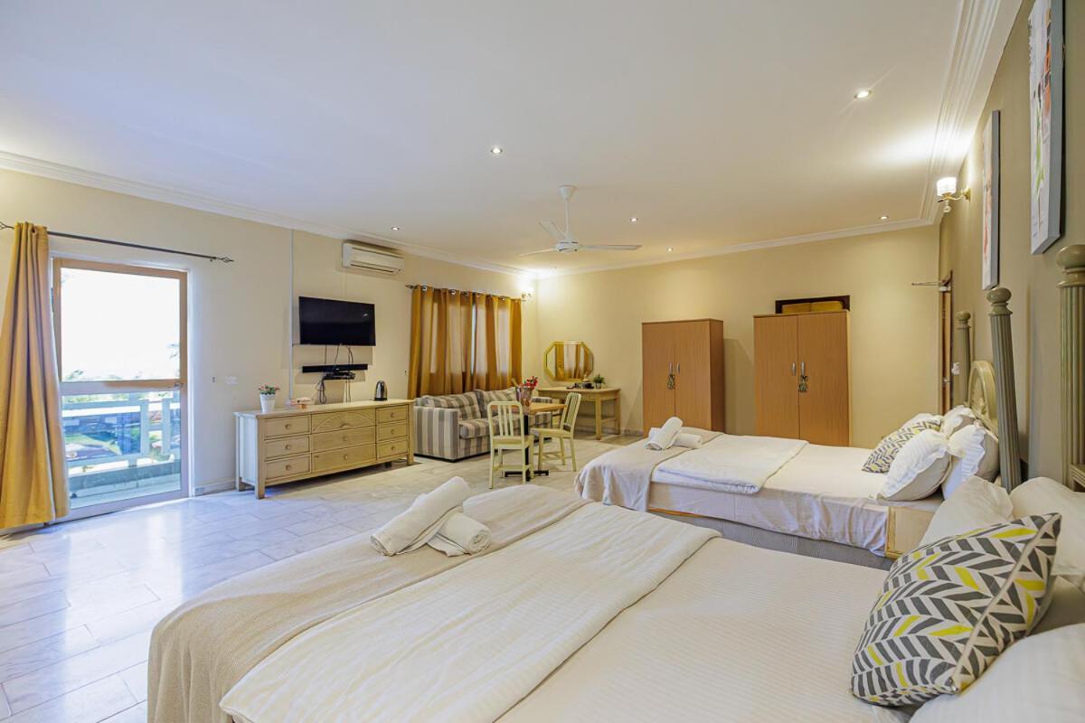 Ocean Villa Heights Brufut Luaran gambar