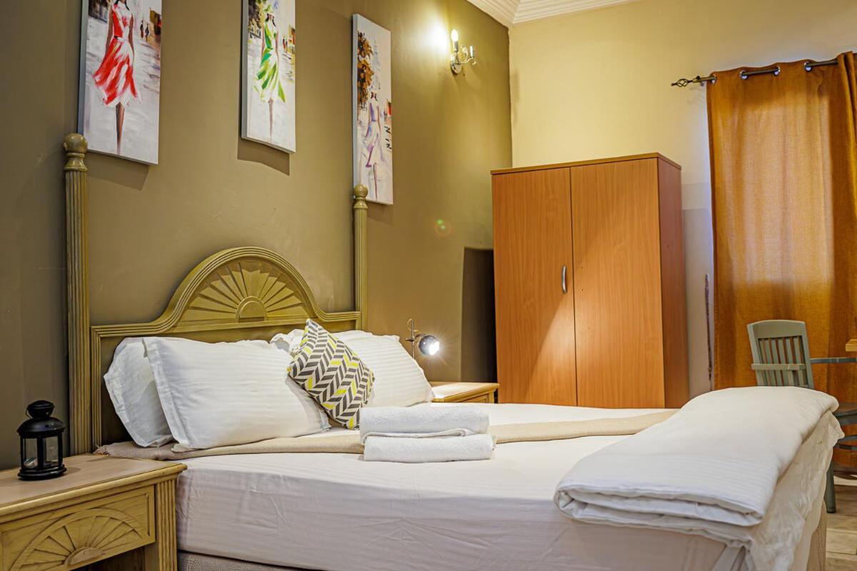 Ocean Villa Heights Brufut Luaran gambar