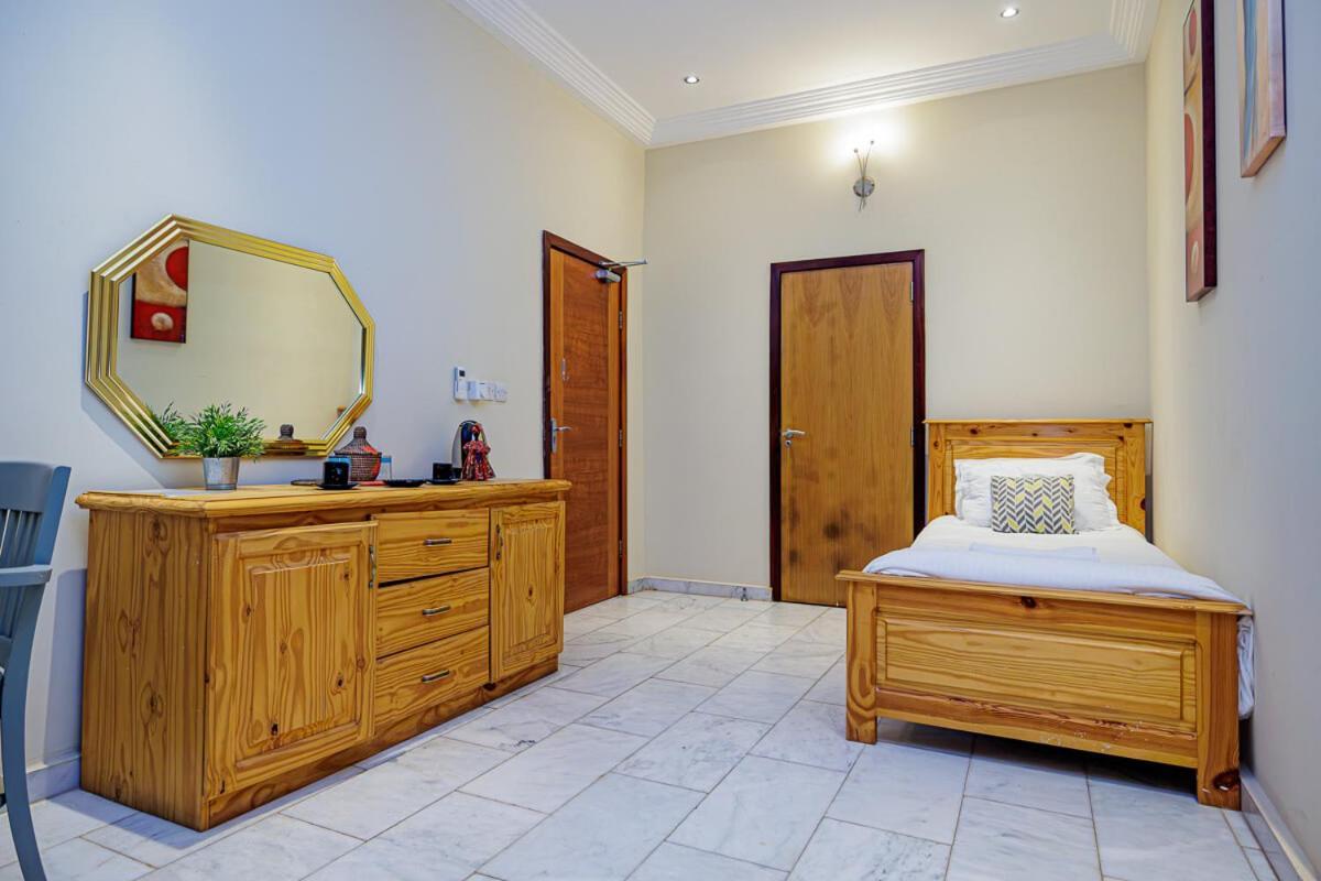 Ocean Villa Heights Brufut Luaran gambar